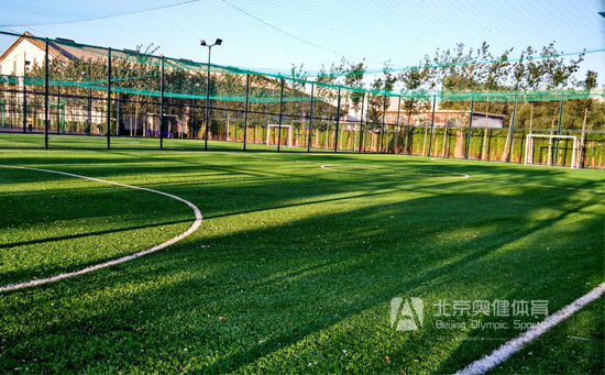 秦皇島足球場圍網施工案例森林公園