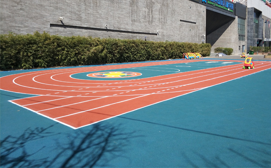 幼兒園藍色塑膠跑道圖片