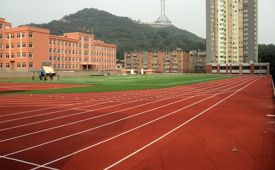 塑膠跑道操場地面新國標執(zhí)行時間